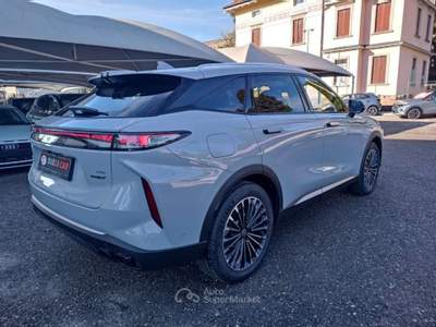 Omoda 5 Omoda 9 1.5 TGDI 537 CV Super Hybrid System i-AWD Grigio usata Varese