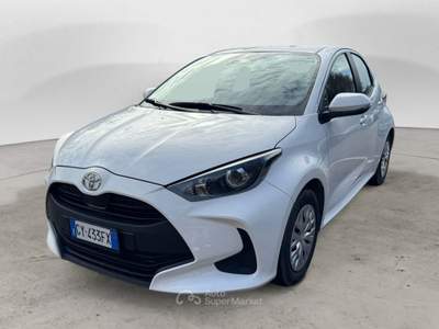 Toyota Yaris 1.5h active Bianco usata Fisciano