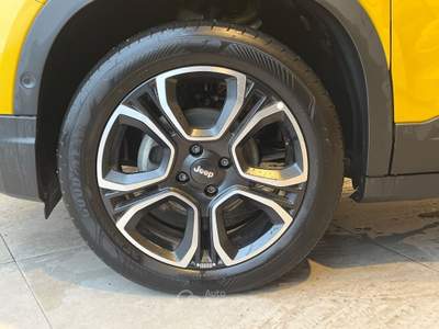 Jeep Avenger 1.2 turbo 100cv summit Giallo usata Vicenza