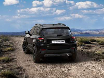Jeep Avenger 1.2 145 CV MHEV 4xe Overland Pelle& Tetto Apribile Nero usata Melegnano