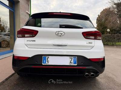 Hyundai i30 1.0 120CV N-LINE MILD-HYBRID UNIPROPRIETARIO Bianco usata Venezia