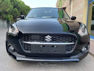 Suzuki Swift 1.2 83CV CVT AUTOMATICA HYBRID TOP KM-0 NAVIGATORE Nero usata Venezia
