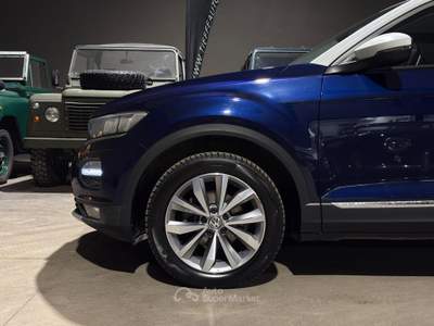 Volkswagen T-Roc 1.6 TDI SCR Style BlueMotion Technology Blu/Azzurro usata Bologna