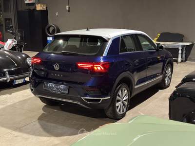 Volkswagen T-Roc 1.6 TDI SCR Style BlueMotion Technology Blu/Azzurro usata Bologna