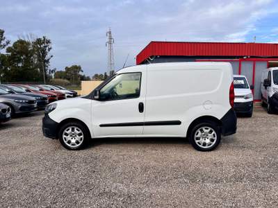 Fiat Doblò PRONTA CONSEGNA - GARANZIA E TAGLIANDO INCLUSI Bianco usata Latina