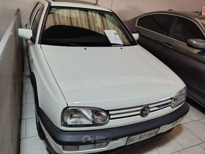 Volkswagen Golf 3°serie 8v 5 porte T.A. ISCRITTA ASI Bianco usata BOLTIERE