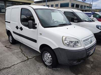 Fiat Doblò Doblò 1.6 16V Nat.Pow. PC-TN Cargo Lami. Bianco usata MONTE URANO
