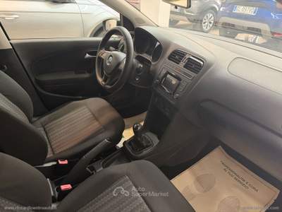 Volkswagen Polo Polo 1.0 MPI 5p. Trendline Nero usata Trani