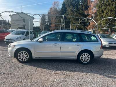 Volvo V50 D cat Kinetic usata Bulgarograsso