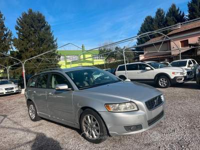 Volvo V50 D cat Kinetic usata Bulgarograsso