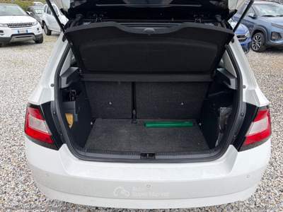 Skoda Fabia Fabia 1.0 MPI 75 CV Executive Bianco usata Massa