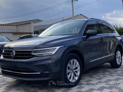 Volkswagen Tiguan Life 2.0 TDI 150CV DSG usata Partinico
