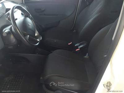 Lancia Ypsilon Ypsilon 1.0 FireFly 5pS&S HYBRID Bianco usata Stradella