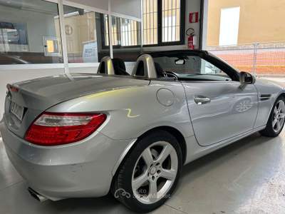 Mercedes-Benz SLK SLK 200 (cgi be) Premium Argento usata MILANO