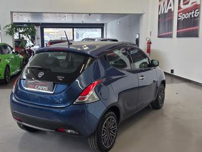Lancia Ypsilon Adatta neo patentati Blu/Azzurro usata Cattolica