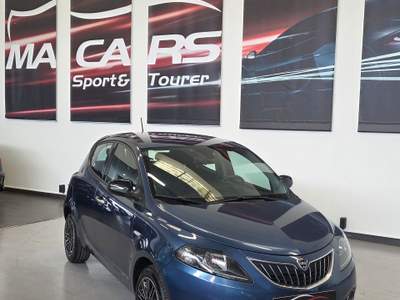 Lancia Ypsilon Adatta neo patentati Blu/Azzurro usata Cattolica