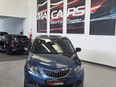 Lancia Ypsilon Adatta neo patentati Blu/Azzurro usata Cattolica