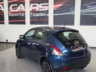 Lancia Ypsilon Adatta neo patentati Blu/Azzurro usata Cattolica