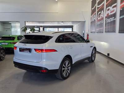 Jaguar F-Pace Versione Portfolio Bianco usata Cattolica
