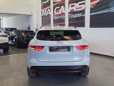 Jaguar F-Pace Versione Portfolio Bianco usata Cattolica