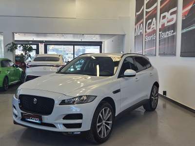 Jaguar F-Pace Versione Portfolio Bianco usata Cattolica