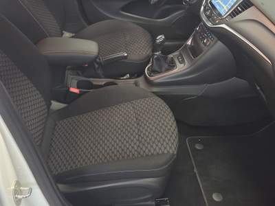 Opel Astra Perfetta in tutto Bianco usata Cattolica