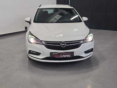 Opel Astra Perfetta in tutto Bianco usata Cattolica