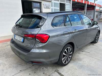 Fiat Tipo Tipo 1.6 Mjt S&S SW Lounge Grigio usata Mesagne