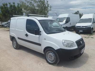 Fiat Doblò Doblo furgone Bianco usata San Michele Salentino