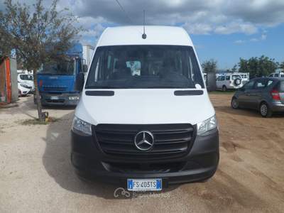 Mercedes-Benz Sprinter 9 posti panorama Bianco usata San Michele Salentino
