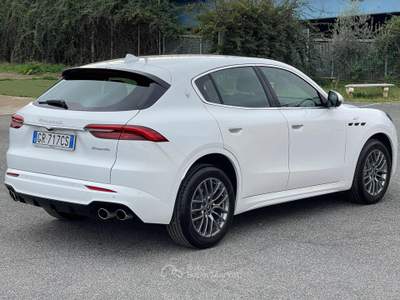 Maserati Grecale MHEV 300 CV AWD GT Hybrid 12.000 km IVA Compresa Bianco usata Fiumicino