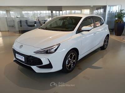 MG3 1.5 Hybrid+ Luxury Bianco usata Riva presso Chieri