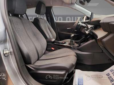Peugeot 208 1.2 BENZINA 100 CV -ALLURE- usata MONTE SAN GIUSTO