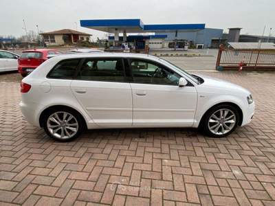 Audi A3 SPB 1.6 TDI 105 CV S tronic S-Line neopa usata Brusnengo