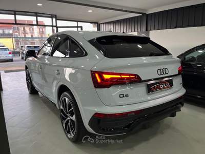 Audi Q5 204 CV quattro S tronic line plus Bianco usata Torino