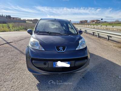 Peugeot 107 3p. Desir Grigio usata Gravina in Puglia