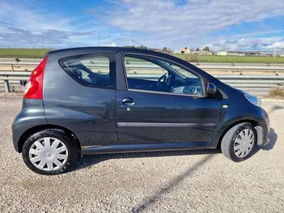 Peugeot 107 3p. Desir Grigio usata Gravina in Puglia