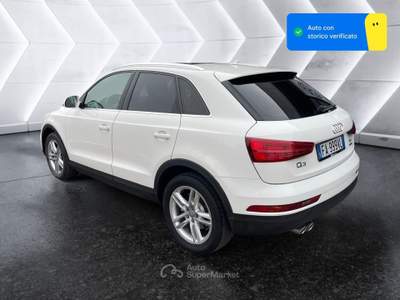 Audi Q3 Q3 2.0 TDI 150 CV quattro Business S-Tronic Bianco usata Gerenzano
