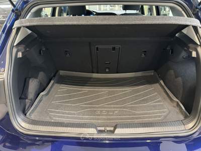 Volkswagen Golf Golf 1.5 eTSI 150 CV EVO ACT DSG Blu/Azzurro usata Castellanza