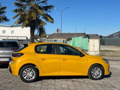 Peugeot 208 PureTech 75CV Active Neopatentati Finanziabile Giallo usata Manzano