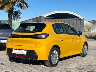 Peugeot 208 PureTech 75CV Active Neopatentati Finanziabile Giallo usata Manzano
