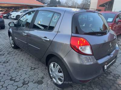 Renault Clio Clio III  5p 1.2 16v Dynamique NEOPATENTATI Grigio usata Milano