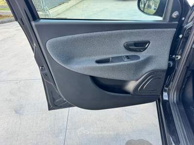 Lancia Ypsilon Ypsilon 1.0 FireFly 5 porte S&amp;S Hybrid Silver Nero usata Miranda