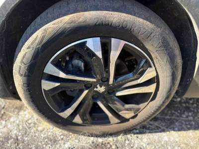 Peugeot 2008  - 2008 1.2 puretech allure s&s 130cv eat8 Grigio usata Roma