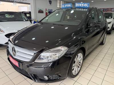 Mercedes-Benz Classe B Mercedes classe B 180 full optional 2012 Nero usata Qualiano