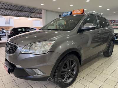 SsangYong Korando 2.0 4wd 2012 Grigio usata Qualiano