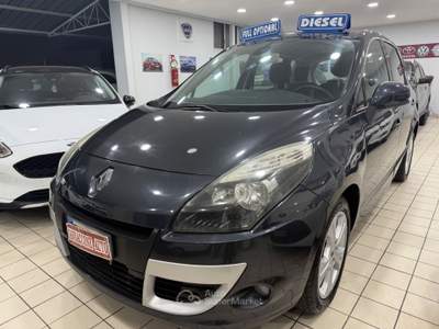 Renault Scénic Scenic 1.5 dci 2011 150 mila km Grigio usata Qualiano