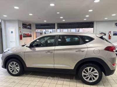 Hyundai Tucson 1.7 2018 full optional Bronzo usata Qualiano