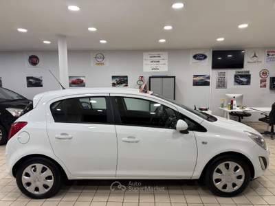 Opel Corsa 1.2 cosmo restyling nuova Bianco usata Qualiano