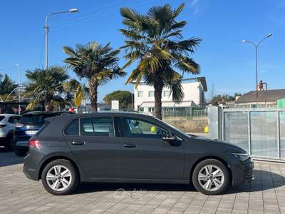 Volkswagen Golf EVO Life FINANZIABILE Grigio usata Manzano